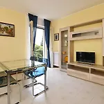 Lägenhet Casa Dei Limoni Gardone Riviera
